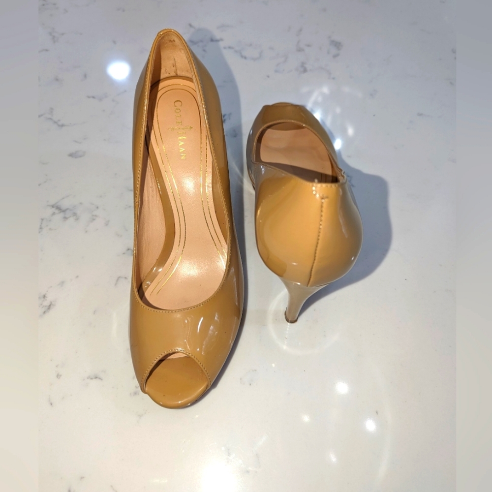 Cole Hann Nike Air Designer! Nude, Patent Leather, Peep Toe Heels!